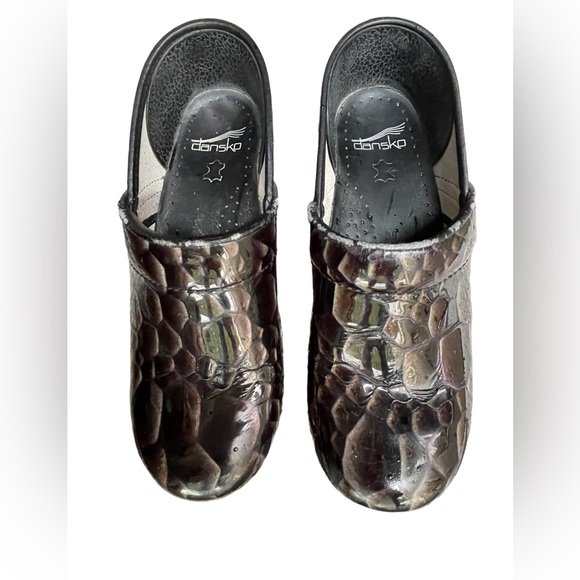 Dansko Snake Print Professional Clogs Size 7.5 - Picture 2 of 11